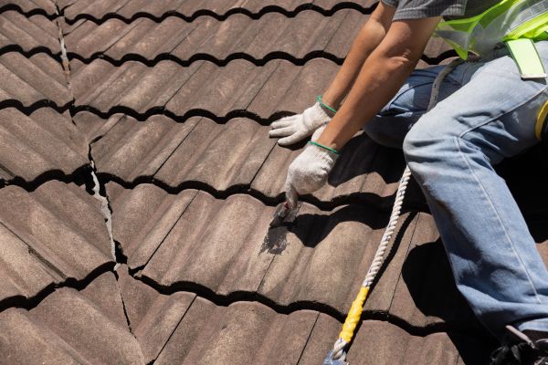Roof Tile Sealing in Torrington